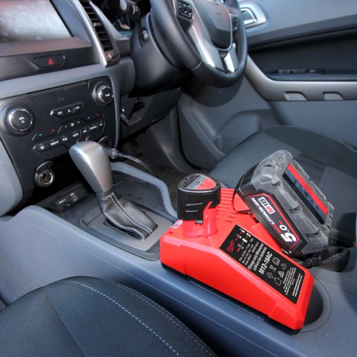 M12™ AND M18™ AUTOMOTIVE CHARGER